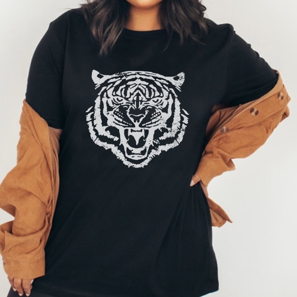 NEW Fierce Tiger Tee Short 100% Cotton - Picture 1 of 1